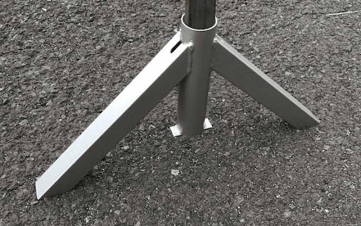 PIED AMOVIBLE POUR TUBE 30 X 30 mm