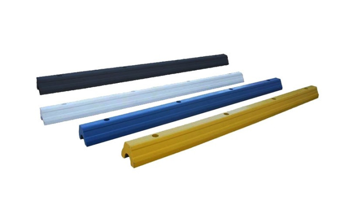 BUTEE DE PARKING POLYETHYLENE COULEUR