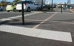 Bande podotactile extérieure 600 x 820 mm, Dalle podotactile à coller