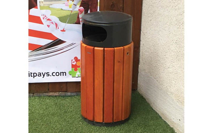 CORBEILLE TRI SÉLECTIF GIZAY 40 L
CORBEILLE EXTÉRIEURE RECYCLAGE