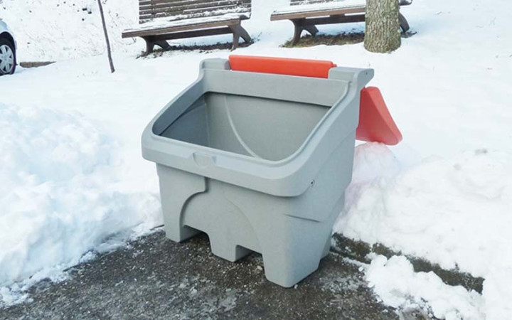 BAC A SEL / BAC A SABLE POLYETHYLENE - 130 L
BAC DE STOCKAGE SEL ET SABLE
COFFRE MUNICIPALE POUR DÉNEIGEMENT