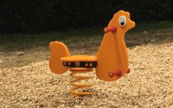 JEU RESSORT LA POULE POLYETHYLENE