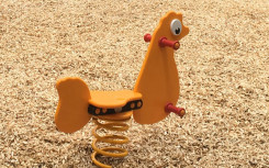 JEU RESSORT LA POULE POLYETHYLENE