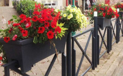 BALCONNIERE POLYETHYLENE SUR RAMBARDE