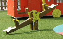 BALANÇOIRE HORIZONTALE 2 m TRÈFLE