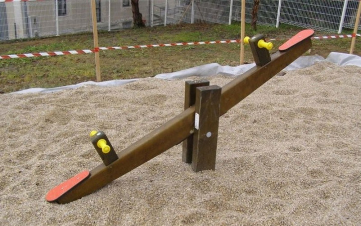 BALANÇOIRE HORIZONTALE EN BOIS 2 M