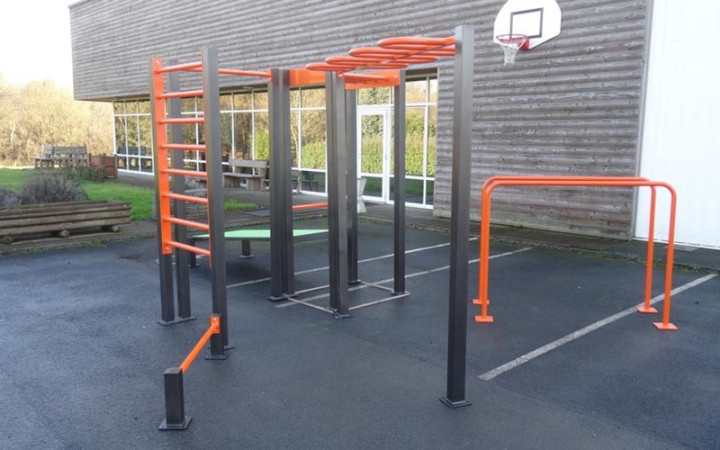 STRUCTURE SPORTIVE STREET WORK-OUT