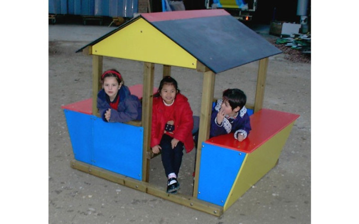 JEU MAISONNETTE AUBERGE
JEUX EN HDPE ET BOIS POUR ESPACE EXTERIEUR