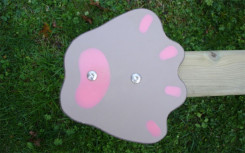 POUTRE D’ÉQUILIBRE PATTES D'OURS
JEUX EN BOIS ET PEHD