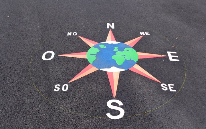 JEUX ET SOLS EN RESINE THERMOPLASTIQUE BOUSSOLE GLOBE TERRESTRE