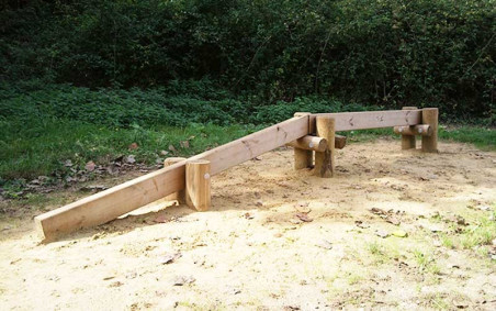 PARCOURS DE SANTÉ POUTRE D'ÉQUILIBRE