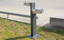 Fontaine à eau extérieure DOUBLE avec deux robinets pour les espaces publics