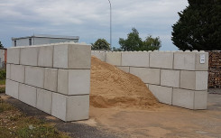 BLOC DE BÉTON EMPILABLE