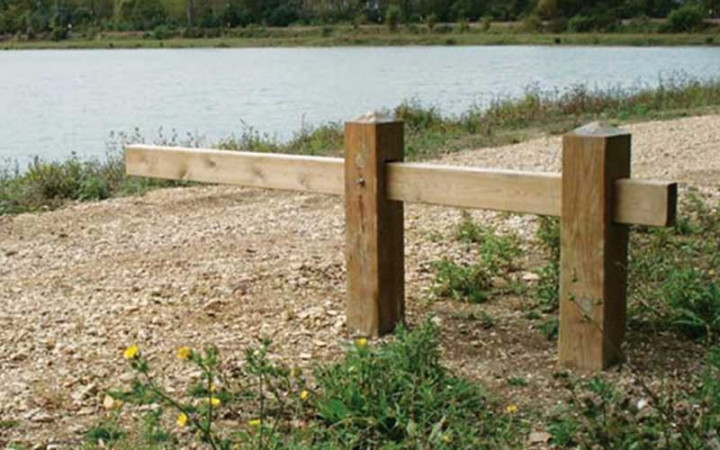 BARRIERES COULISSANTES EXTÉRIEUR EN BOIS 2500 mm
GESTION ESPACE PUBLIC PAR TP OU COLLECTIVITÉ