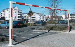 PORTIQUE FIXE UNIVERSEL VARIABLE SANS TIRANTS
PORTIQUE LIMITEUR DE HAUTEUR AVEC HAUTEUR ET LARGEUR VARIABLE