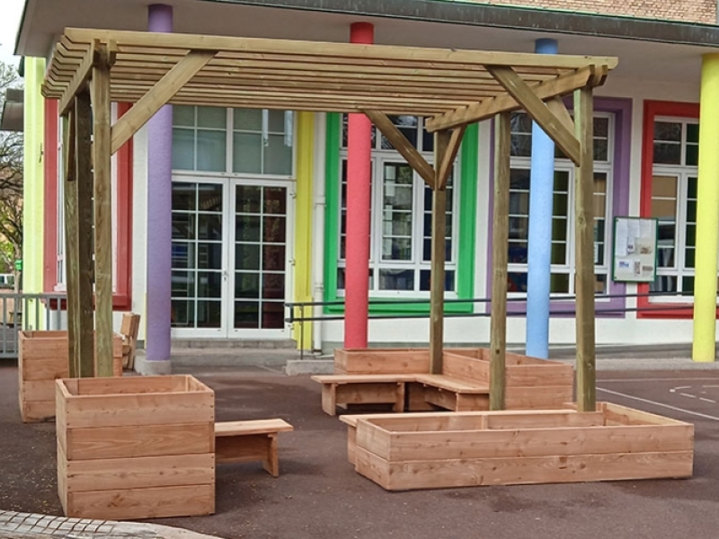 Deux projets d’aménagement extérieur pour les écoles de la mairie de Saint-Louis
