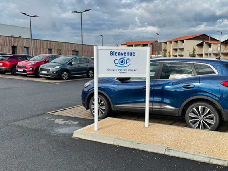 Clinique ophtalmologique de Poitiers : projet d'aménagement local CELONA